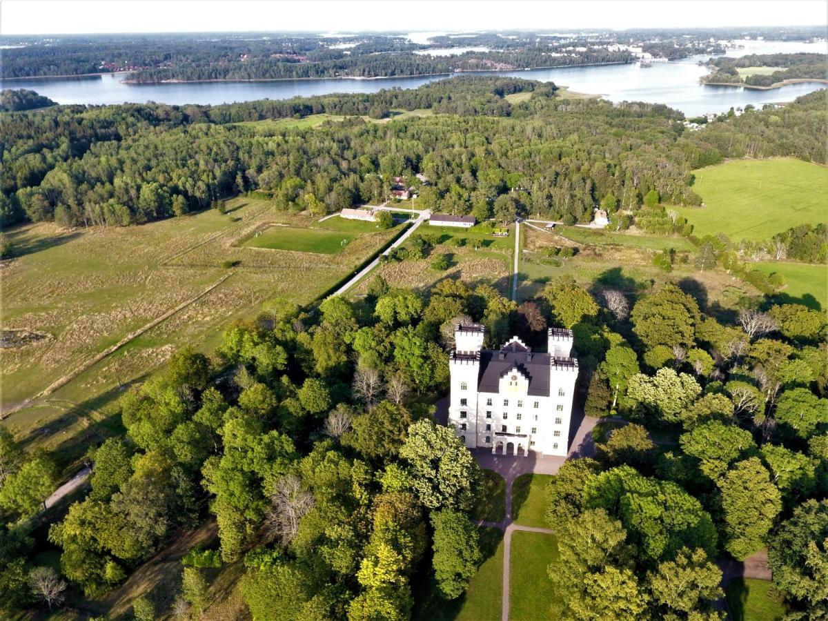 Bogesund Slottsvandrarhem Hostel Vaxholm Exterior photo